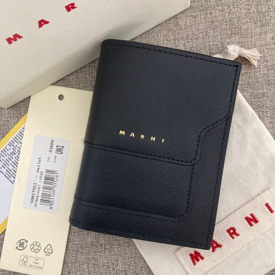 MARNI二つ折り財布PFMOQ14U07 LV520 Z360N ブラック