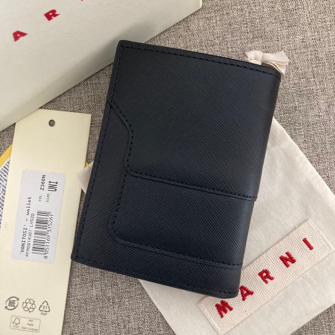 MARNI二つ折り財布PFMOQ14U07 LV520 Z360N ブラック LV520 マルニ