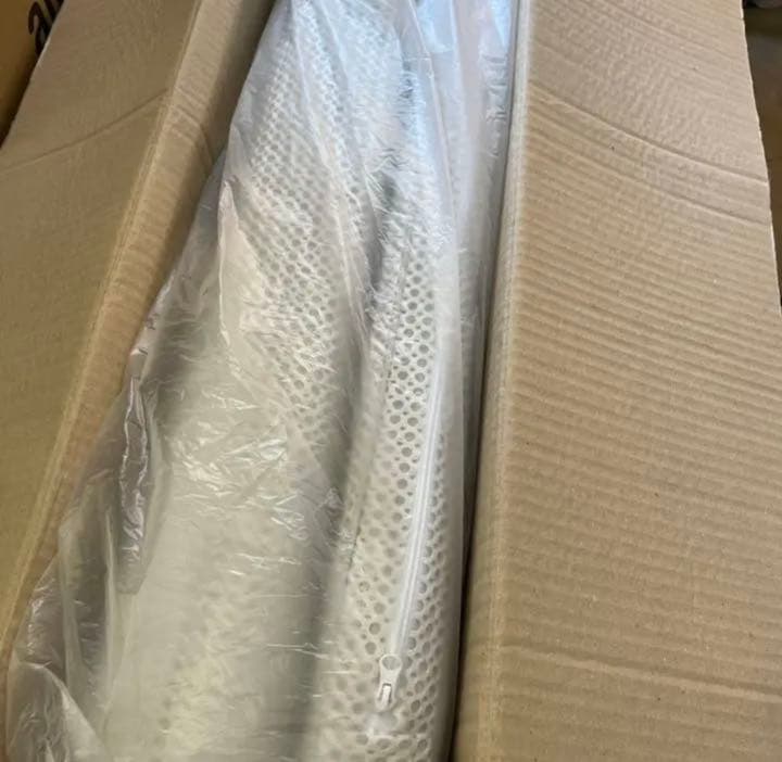 通気性抜群 “ブレスエアー エヴォリューションII”  ＜シングル＞シルバー 通気性抜群 “ブレスエアー エヴォリューションII”