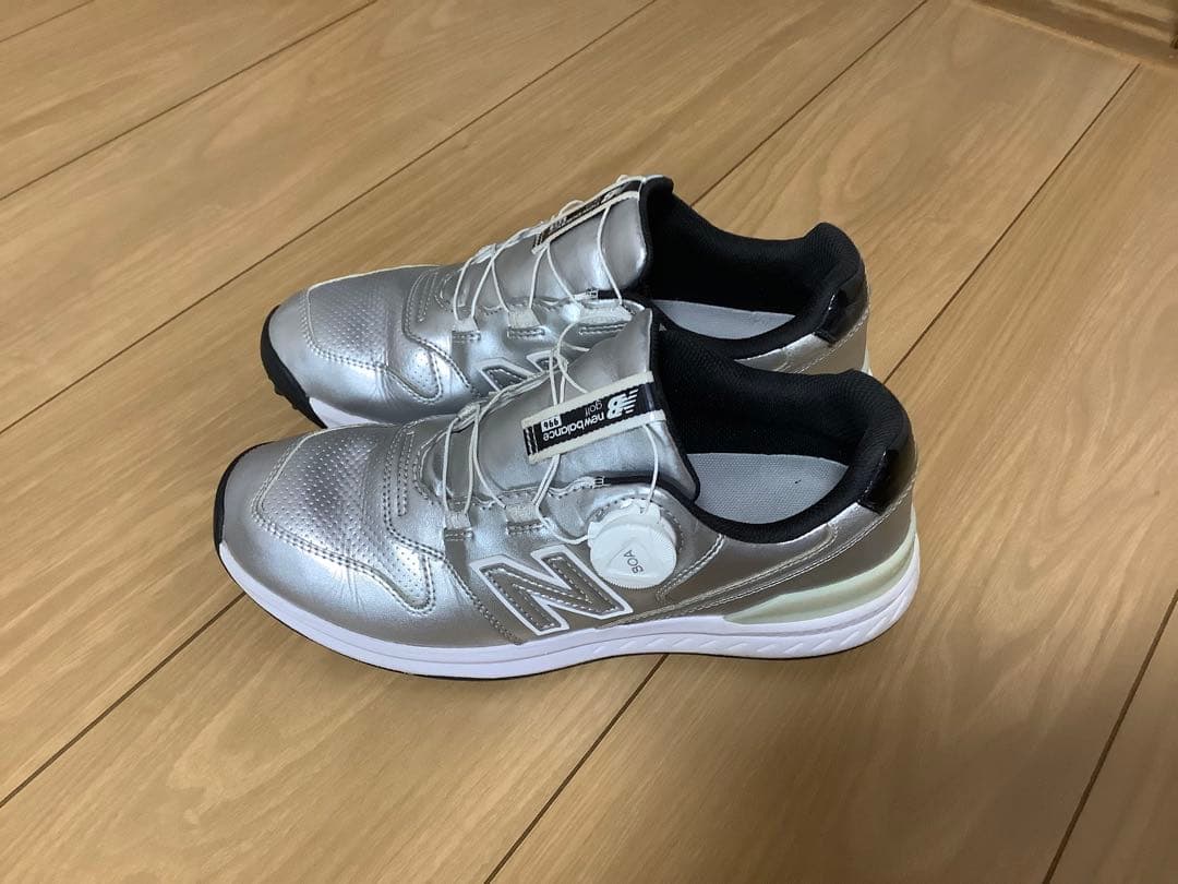 New Balance Golf BOA シューズ シルバー - メルカリ