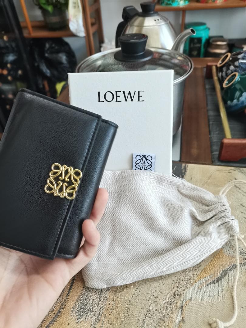 【美品】ロエベ トライフォールドウォレット