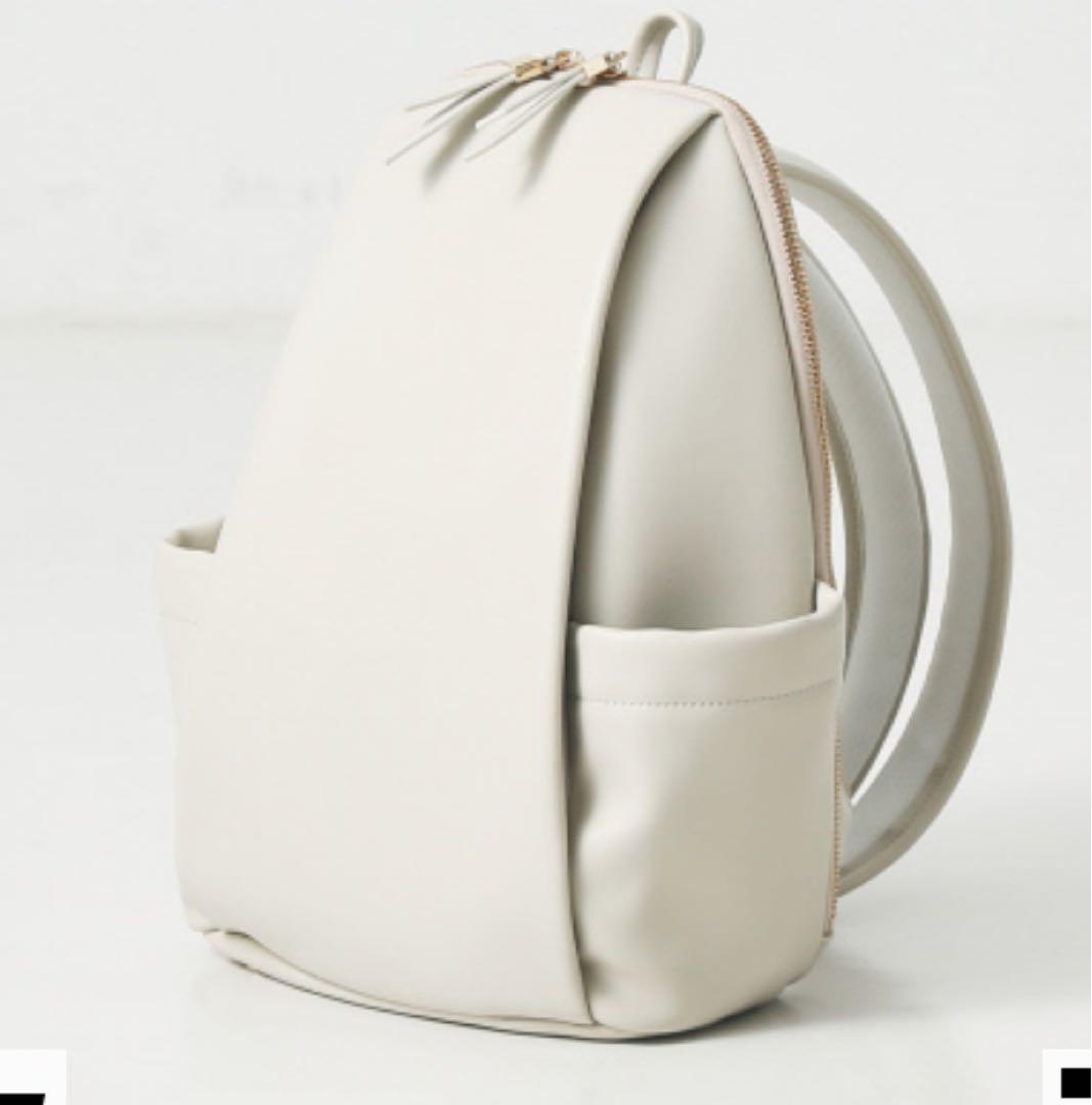 stellaLOWELL things リュック アイボリー　mini stella様専用LOWELL things リュック アイボリー mini - メルカリ