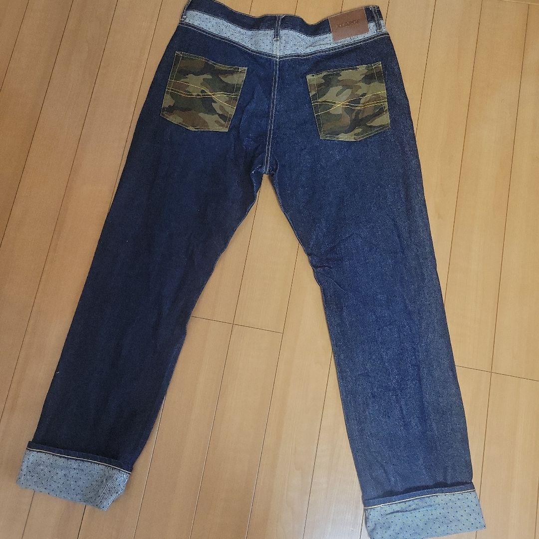 中古美品★XLARGE ストレートデニム 36サイズ ダークブルー迷彩ポケット