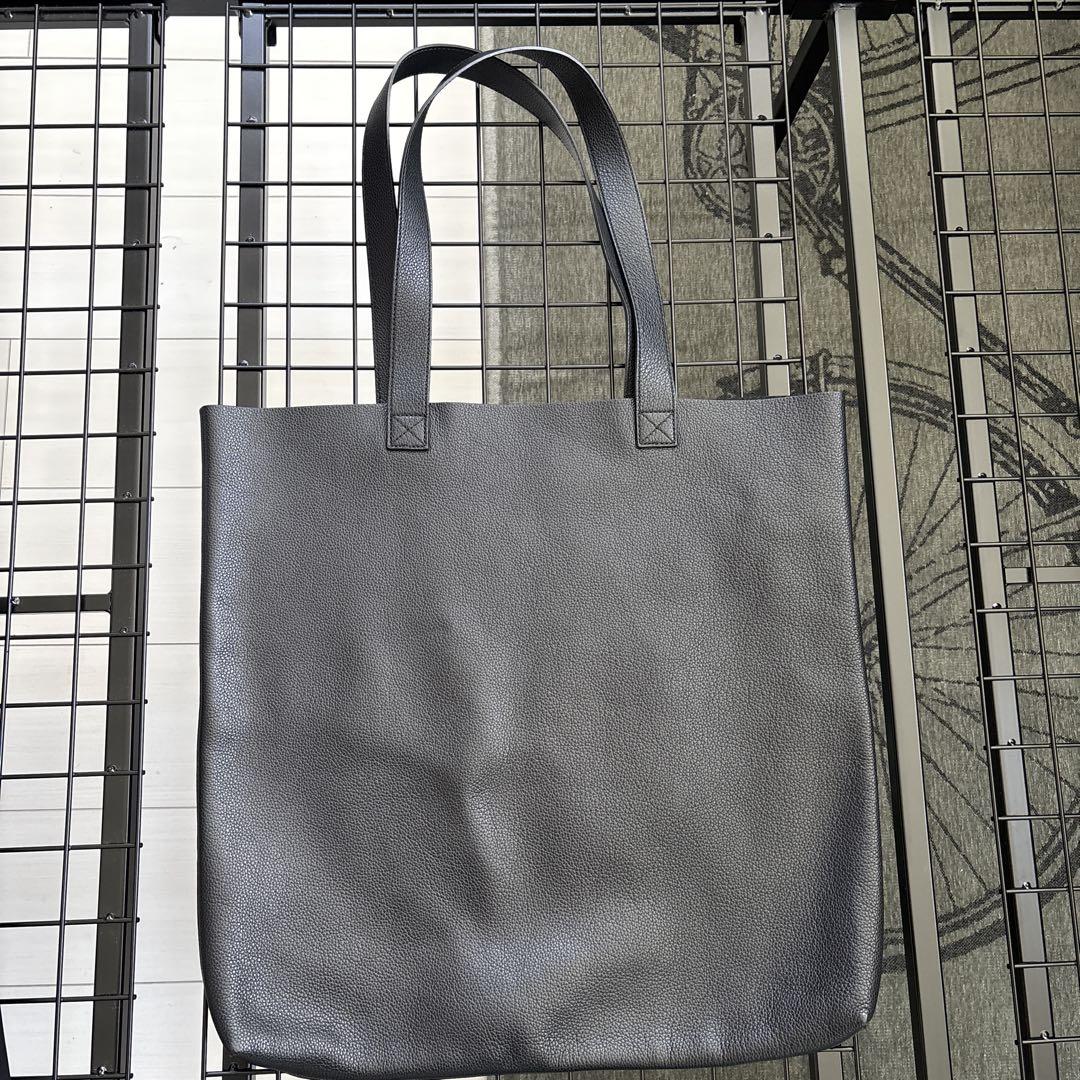 GUCCI ブラック トートバッグ ロゴ入り