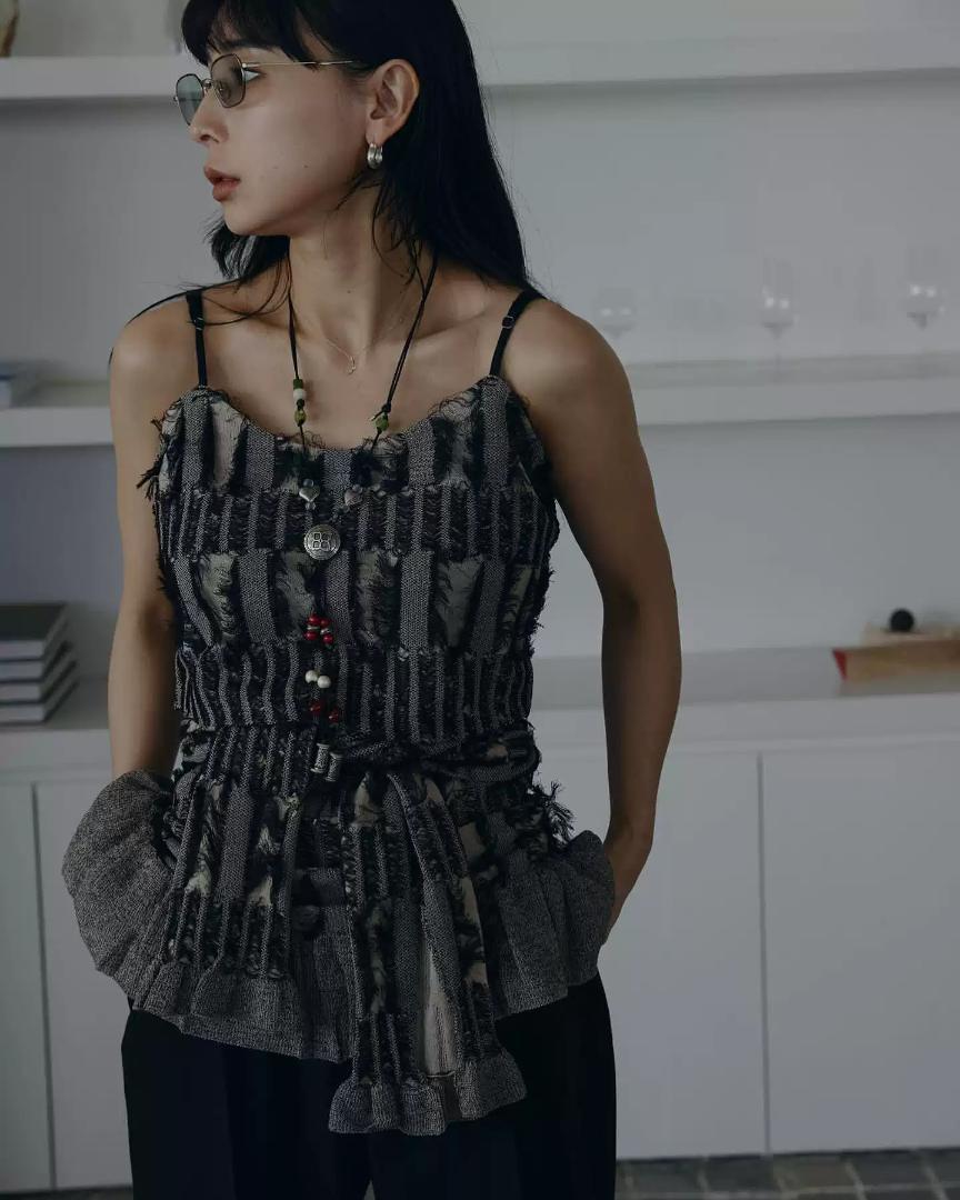 MANY WAY JACQUARD SHORT KNIT TOP ブラック