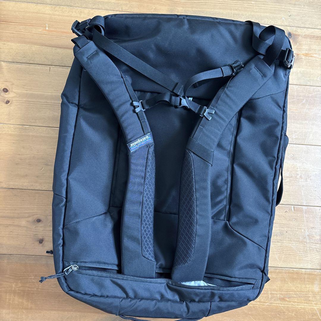 patagonia ブラックボストンバッグ