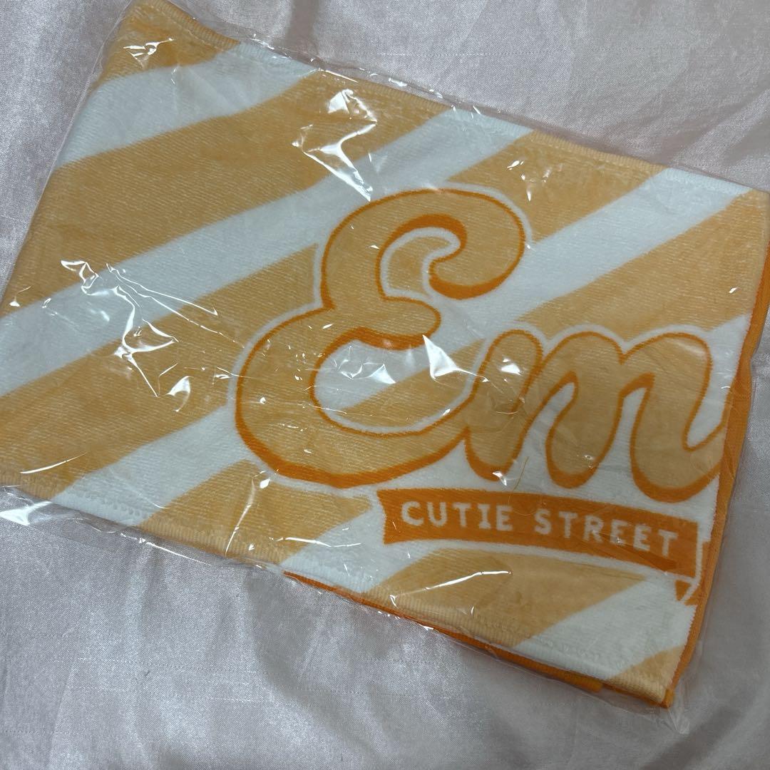 川本笑瑠 CUTIE STREET 推しアピT 推しアピタオル セット新品未開封 CUTIE STREET 川本笑瑠 推しアピタオル - メルカリ