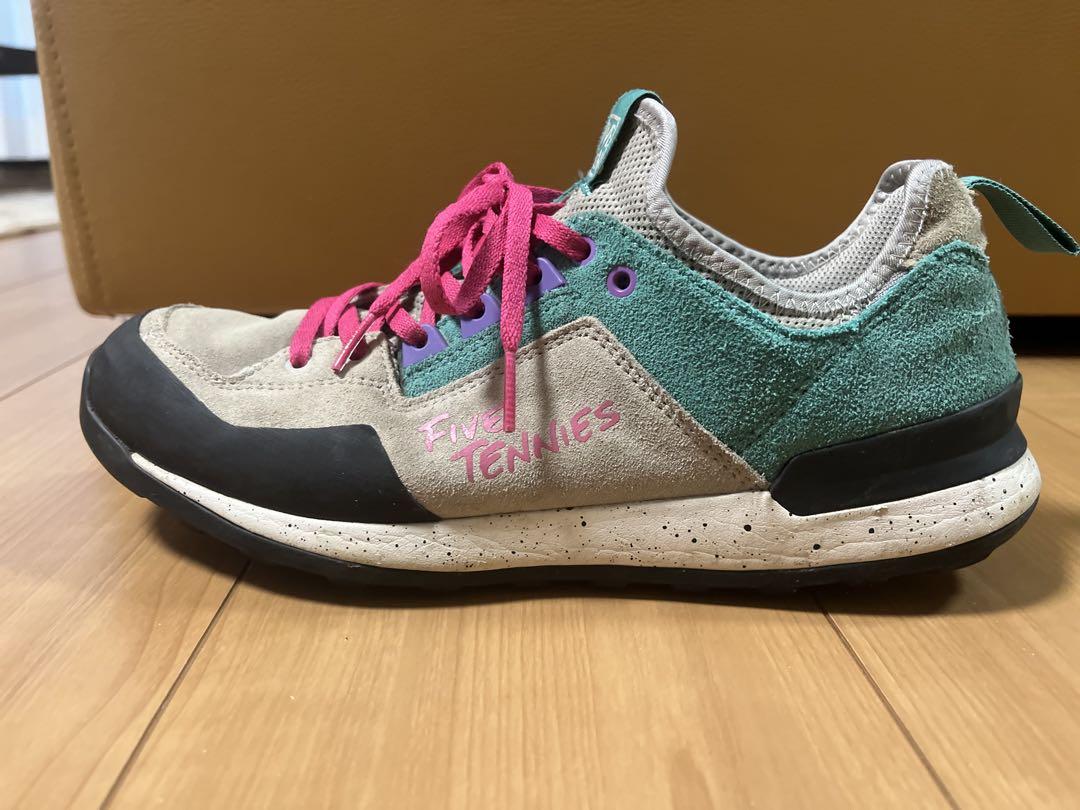 ぽっぽ　adidas FIVE TENNIE アディダス ファイブテニー
