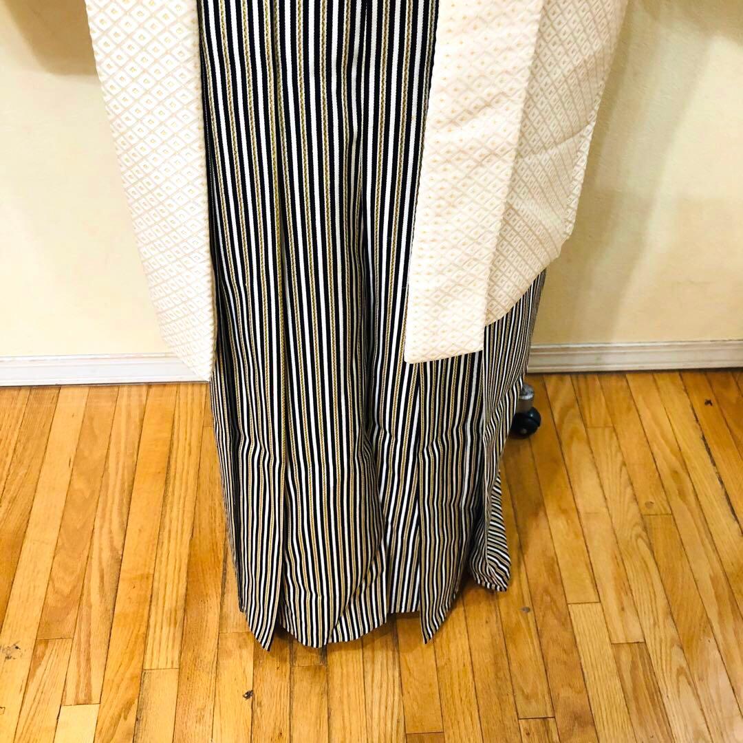 メンズ袴完全フルセット‼️ 正統派白地紋付き正絹アンサンブル❤️家から揃え無 逸品‼️