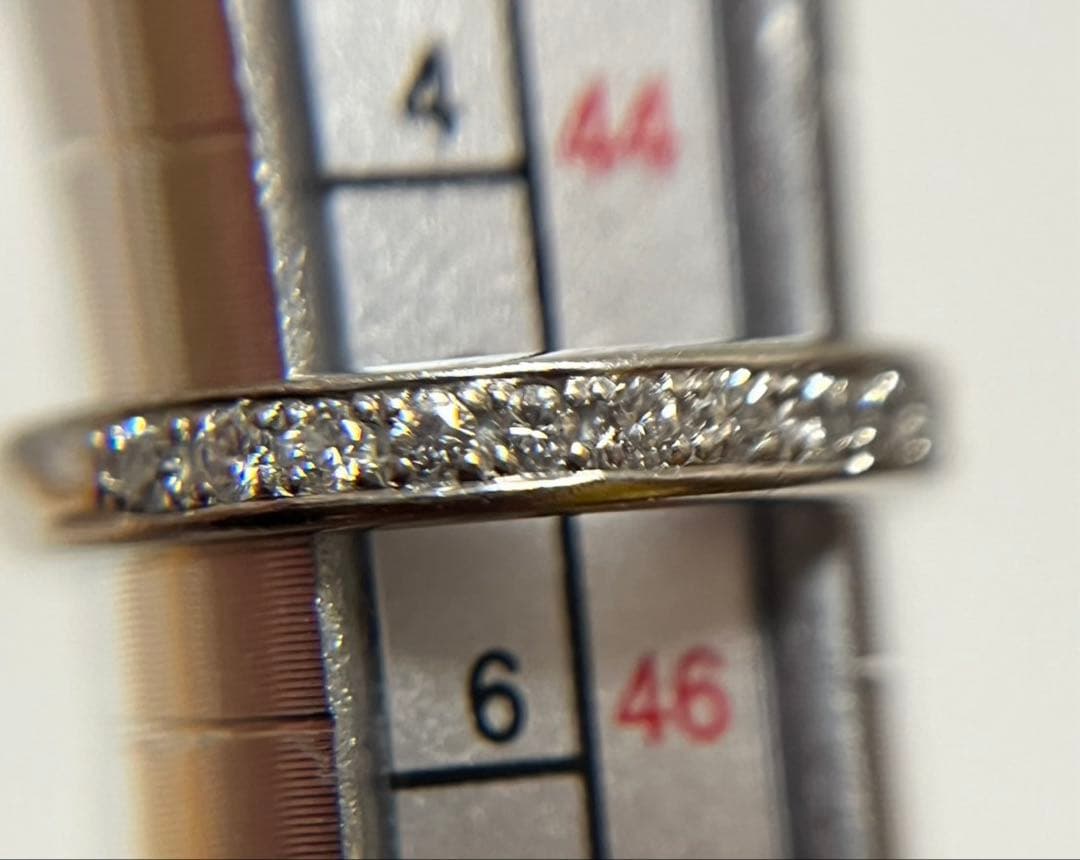 プラチナ　ダイヤモンド　リング　エタニティ