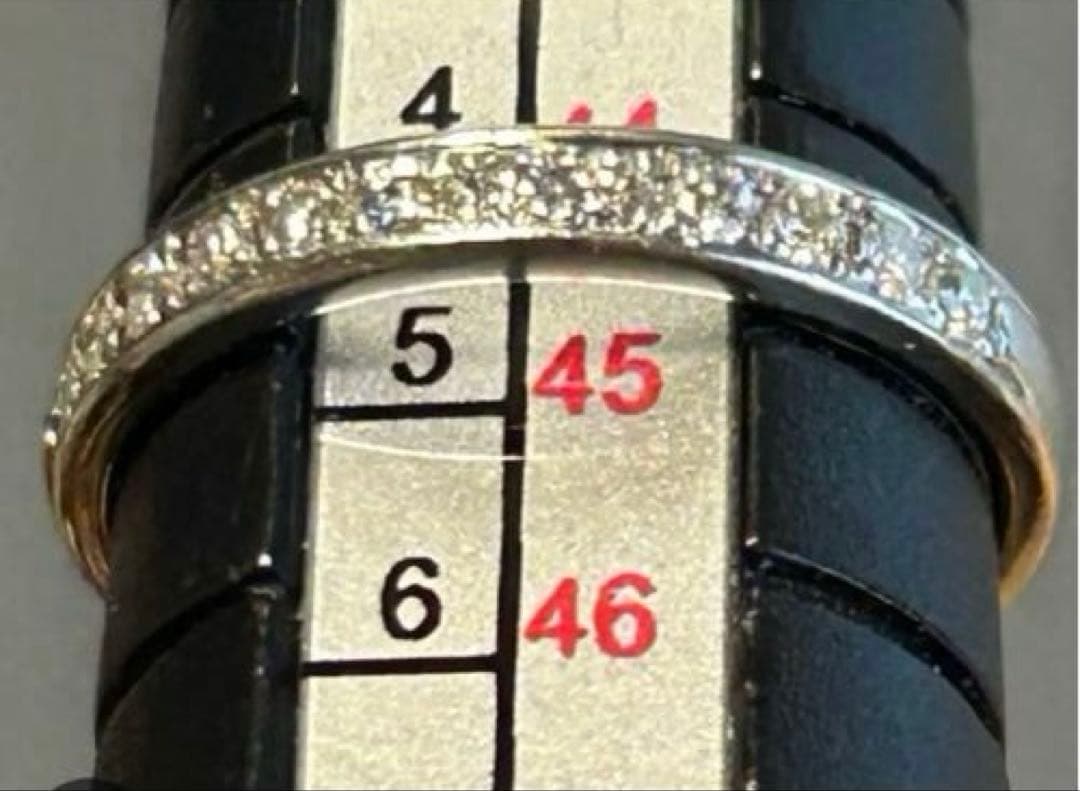 プラチナ　ダイヤモンド　リング　エタニティ