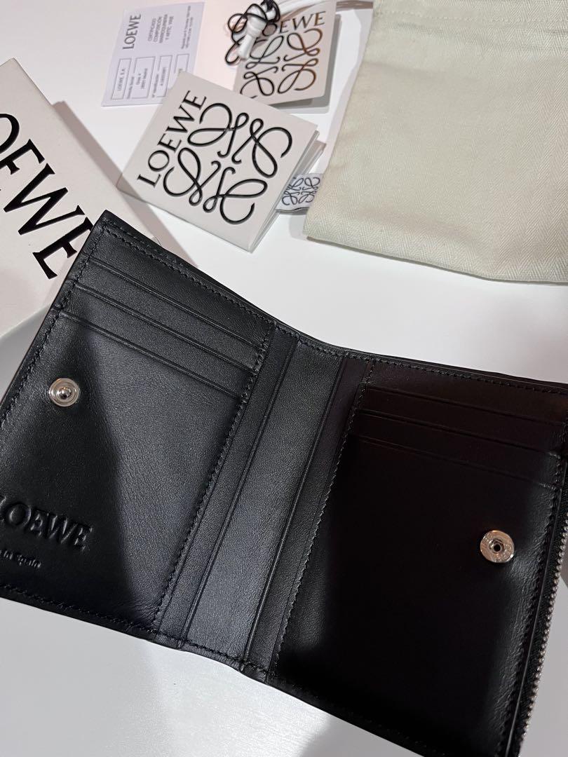 LOEWE ブラック 二つ折り財布　コンパクトジップウォレット財布　ロエベ