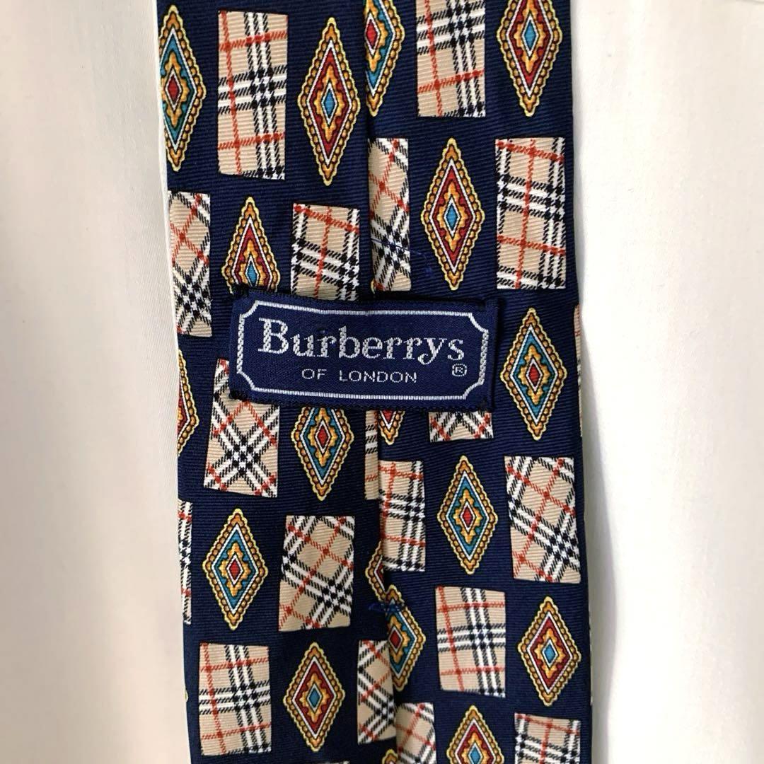 GEOFFREY BEENE オフホワイト シャツ BURBERRY ネクタイ