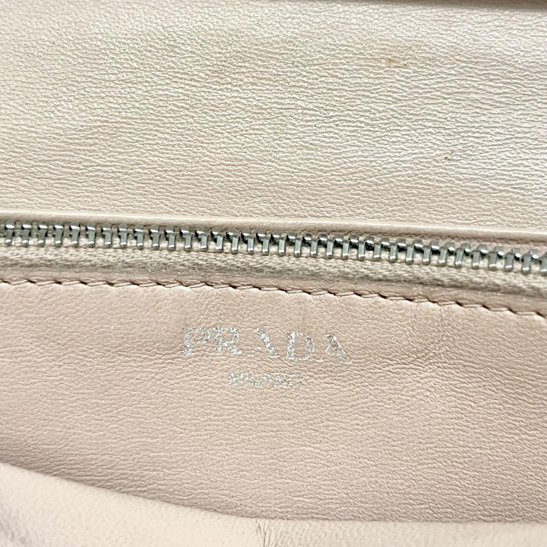 【美品】PRADA プラダ 長財布 ピンクベージュ 上品くすみカラー♡