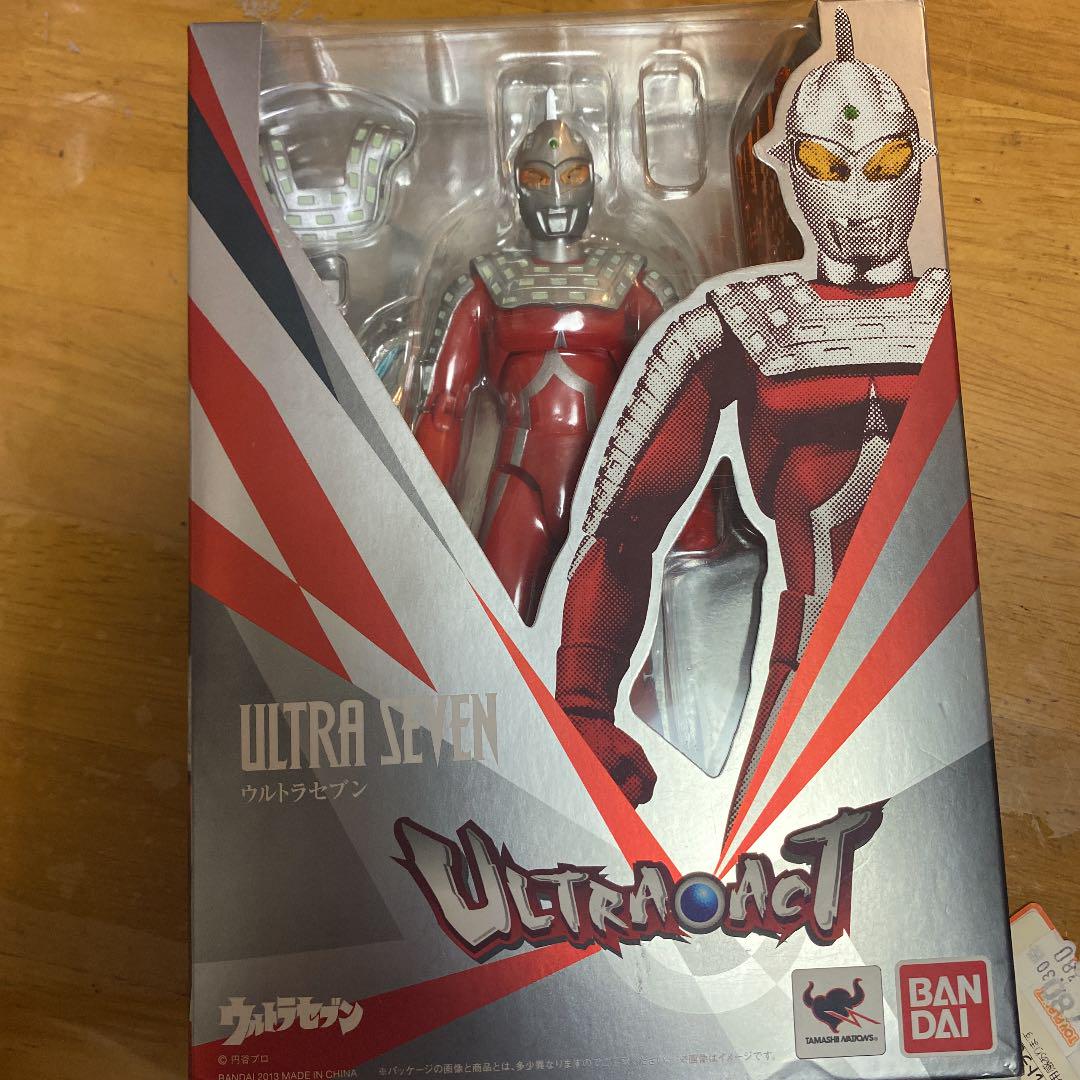 バンダイ ULTRA-ACT ウルトラセブン - メルカリ バンダイ ULTRA-ACT ウルトラセブン - メルカリ