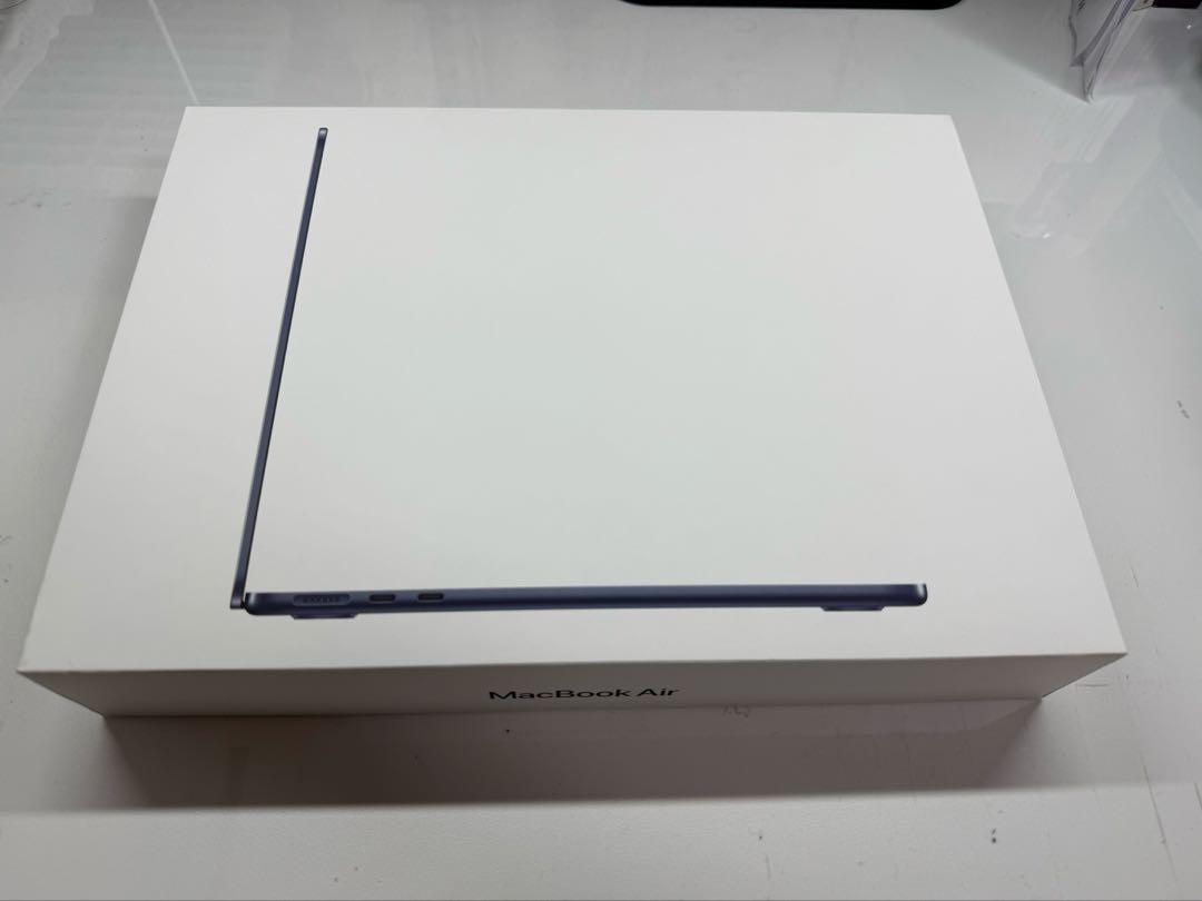 まこさん限定　ほぼ未使用MacBook Air M3 16GBメモリ 256GB