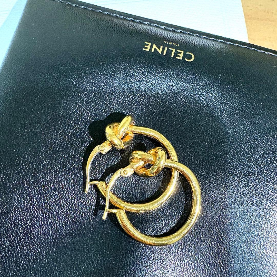 celine セリーヌ ノット スモールフープピアス celine セリーヌ ノット スモールフープピアス