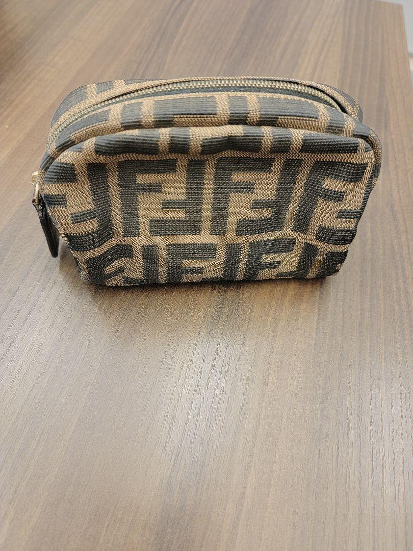 楽天市場】【美品】 フェンディ FENDI ポーチ ズッカ柄