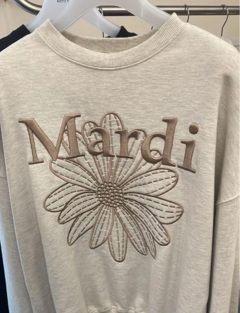 Mardi Mercrediマルディメクルディトレーナースウェットシルバー刺繍