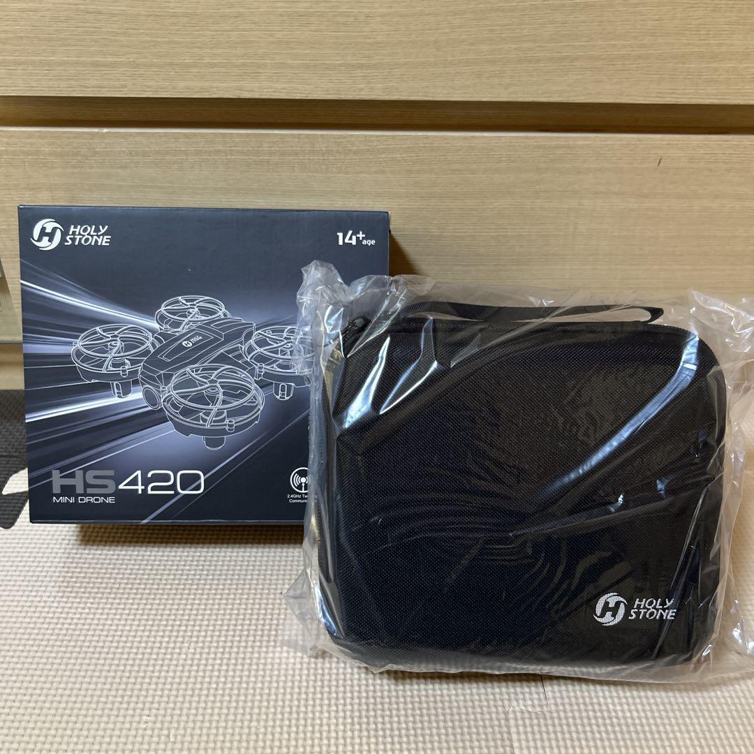 Holy Stone HS420 ミニドローン 収納ケース付き