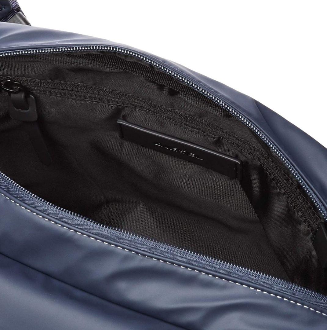 DIESEL　ボディバッグ　ネイビー　ディーゼル