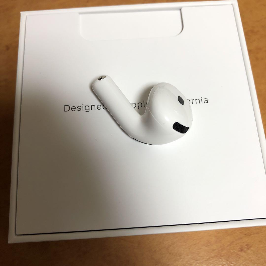 Apple AirPods 第4世代 右耳 右 右側 新品未使用 A3050