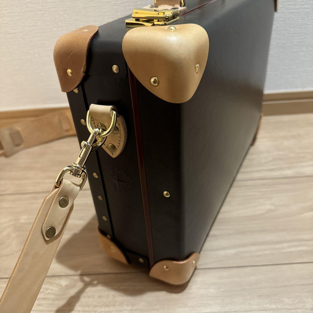 グローブトロッター スモールアタッシェ サファリ