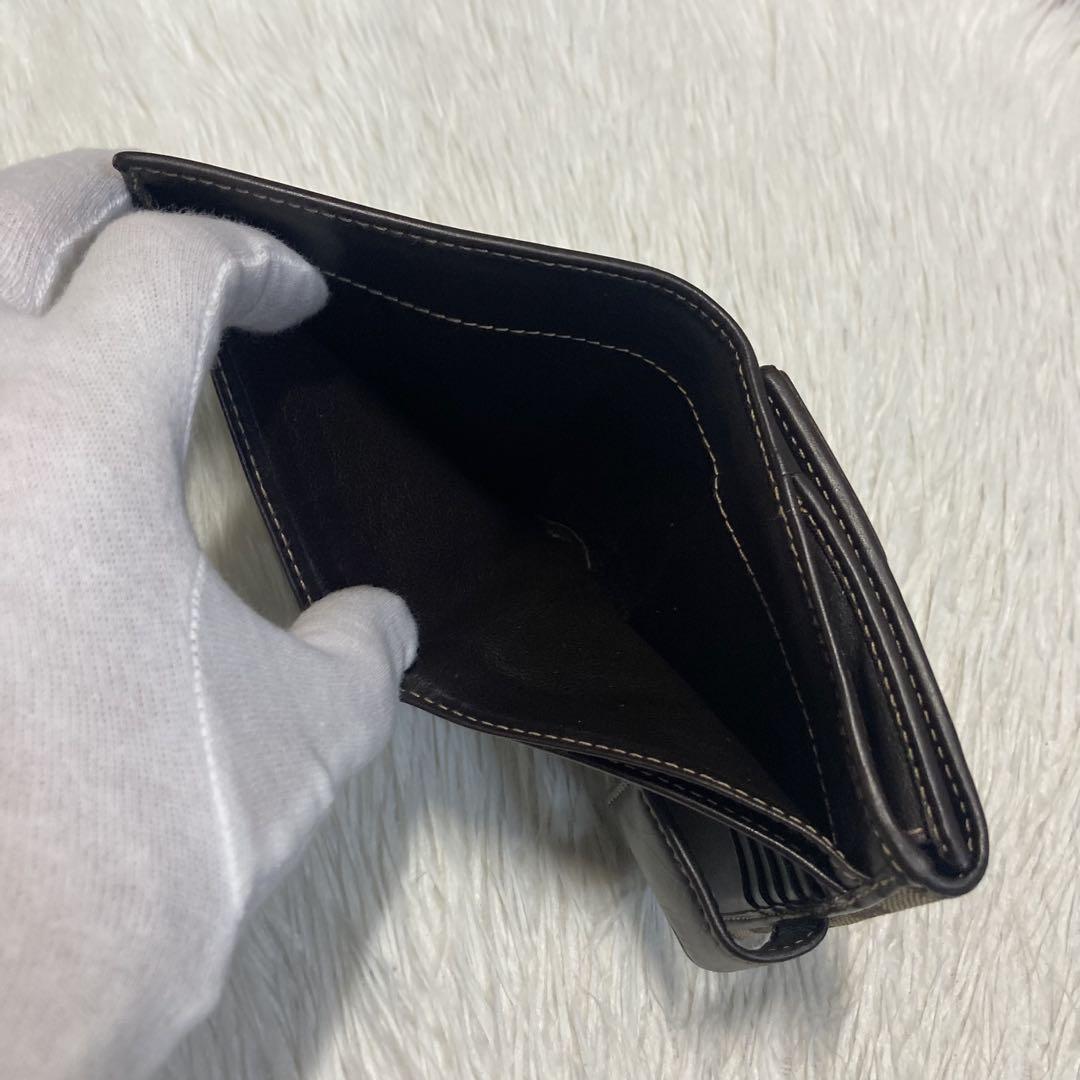 月末特別セール　美品　GUCCI グッチ　二つ折り　財布　茶色　GG キャンバス