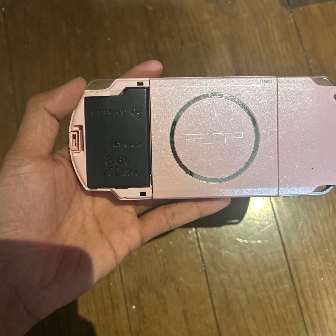 ピンク PSP-3000 本体 動作品 バッテリー 充電器付き目立った傷や汚れなし UP786_INFO