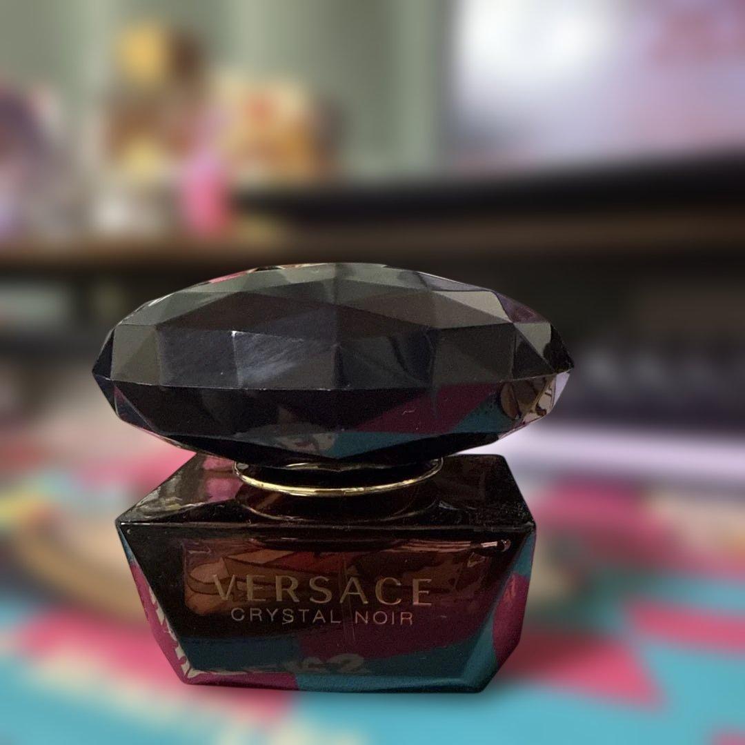 VERSACE CRYSTAL NOIR 香水-一度使用しました。