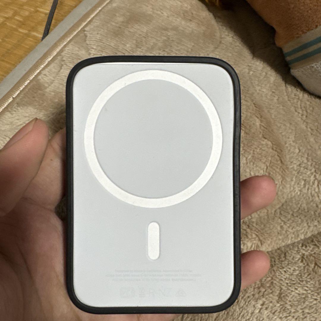 Apple MagSafeバッテリー ホワイト