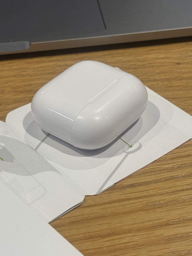 Airpods 4 ANC ノイズキャンセリング