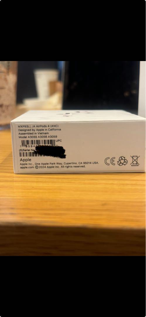 Airpods 4 ANC ノイズキャンセリング
