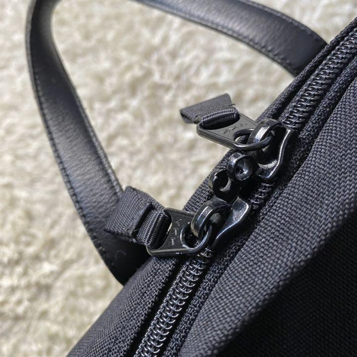 美品 2WAY ショルダーバッグ ブラック HnmNa-m80288105233 アニエスべー ビジネスバッグ 正規店
