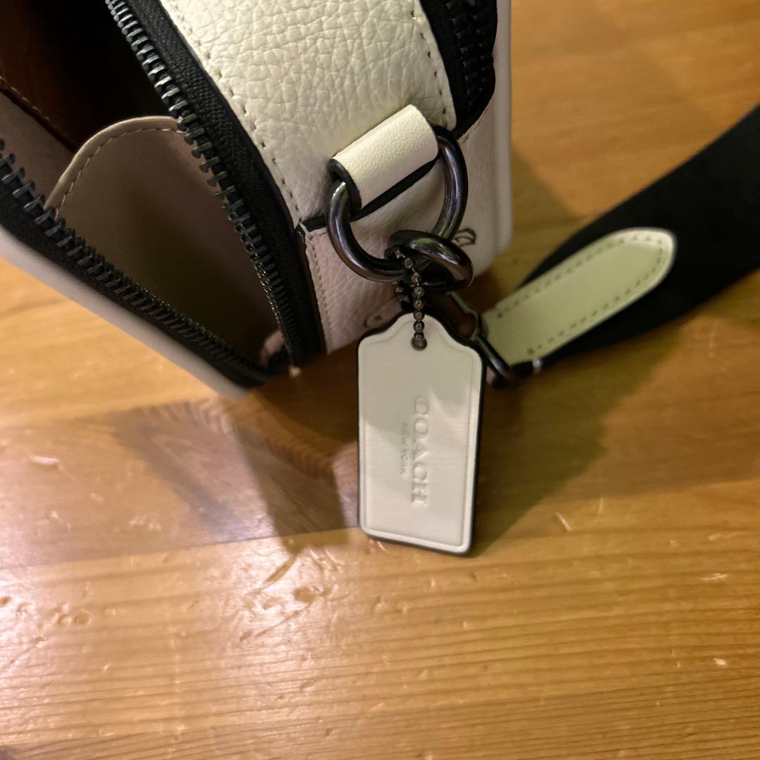 coach ショルダーバッグ　白レザー