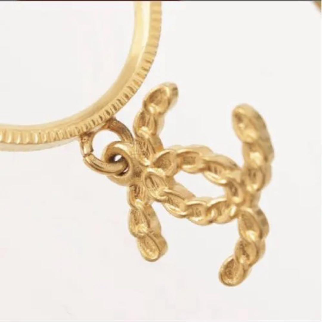 本物　美品　CHANEL シャネルゴールドフープピアス ココマーク付き