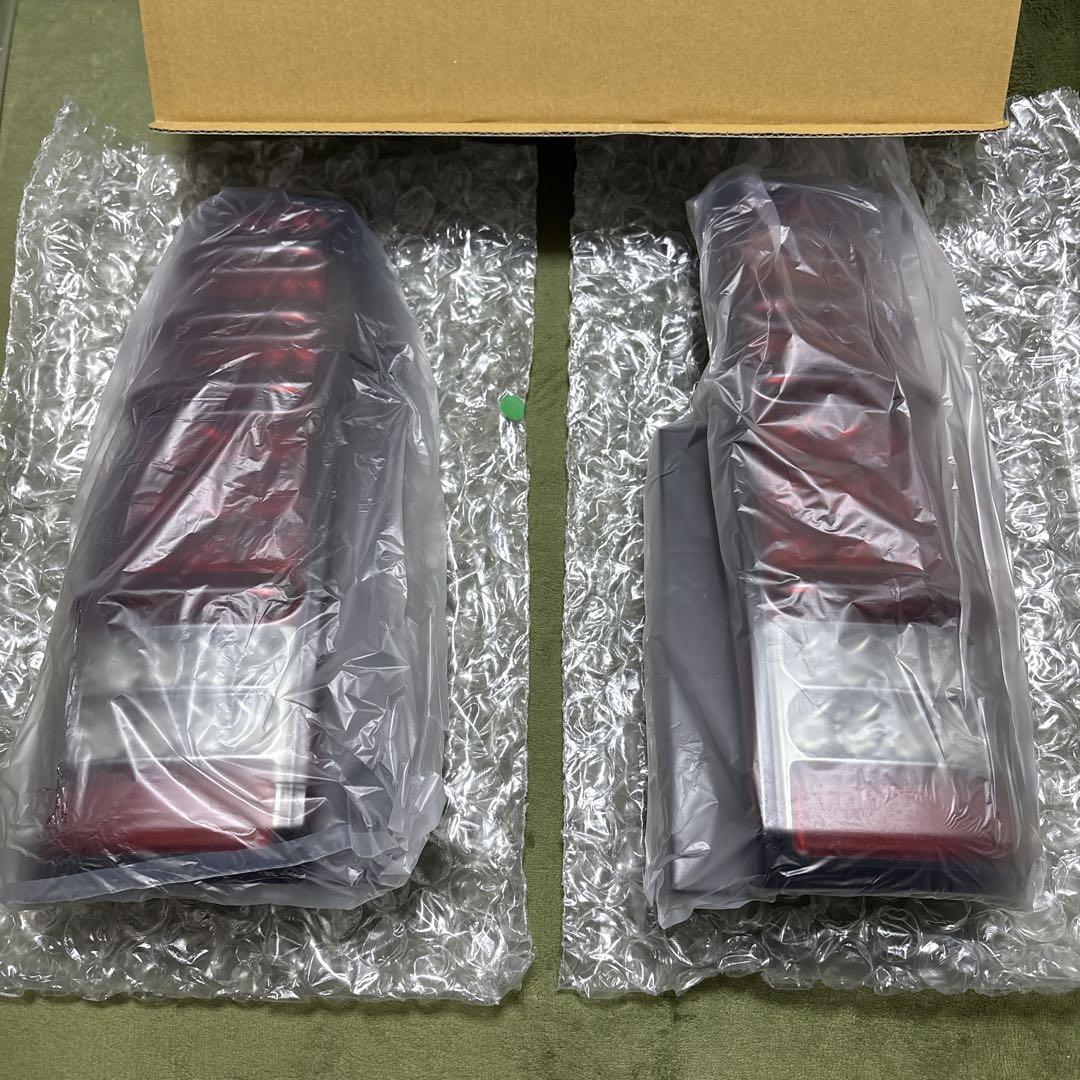 【ジムニー JB23】 MBROテール、バックランプ 新品 レッドスモーク流れる