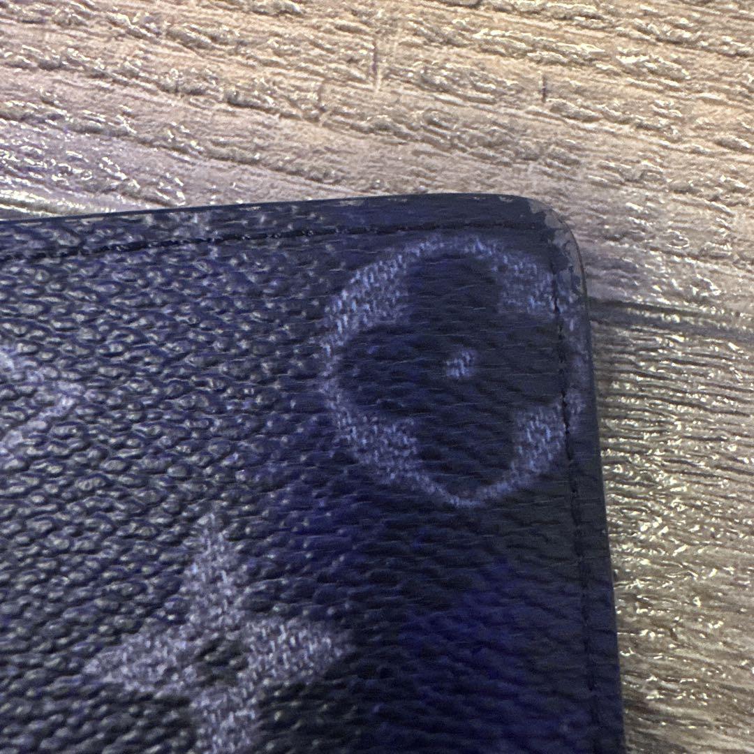 Louis Vuitton 二つ折り　長財布 限定モデル
