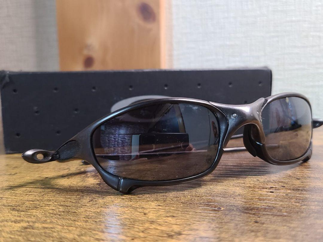 小物 Juliet Oakley carbon w/black