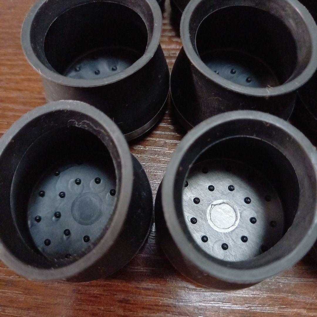 ★ 椅子脚カバー 椅子の足キャップ　16個 家具　傷防止 黒 ブラック