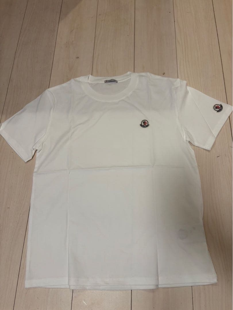 モンクレール　Tシャツ　Mサイズ