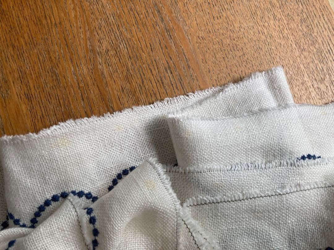 mina perhonen tambourine 白×青 リネン生地 2.5m NEXPOTALLINN_EU