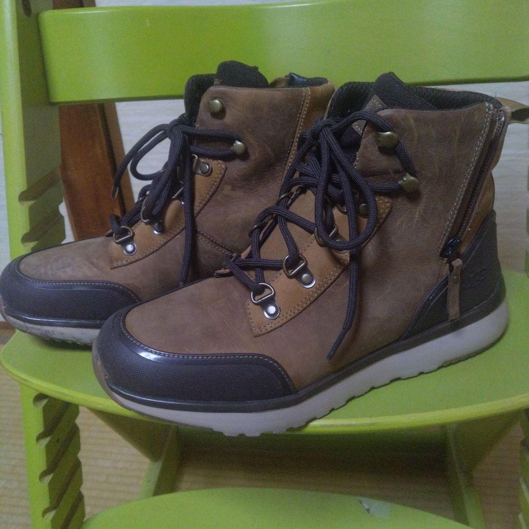 UGG　ウォータ―プル―フ ブラウンレザー ハイカットブーツ