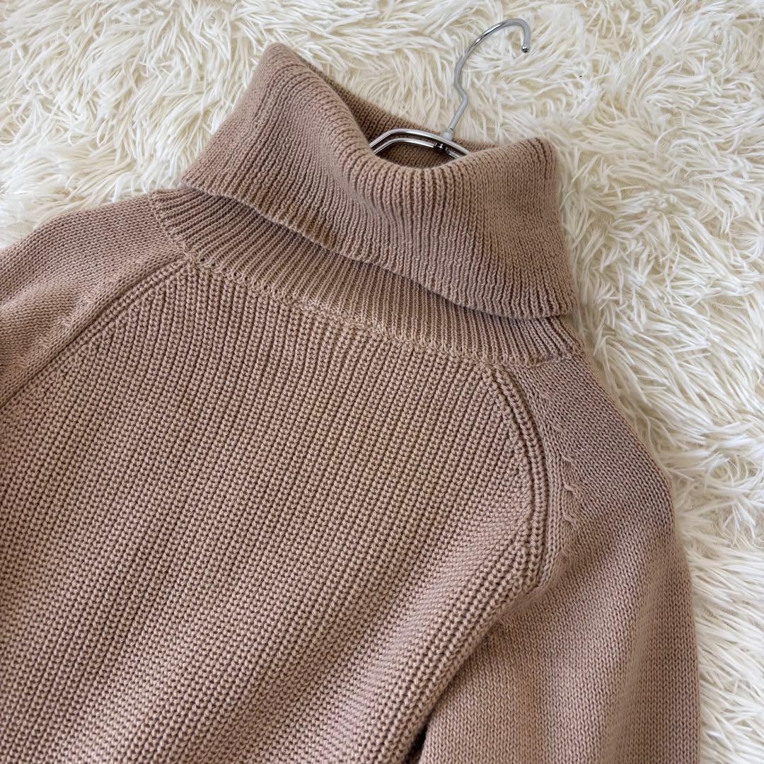 LACOSTE✨ニットワンピース　タートルネック　ワニロゴ　ベージュ　近年モデル