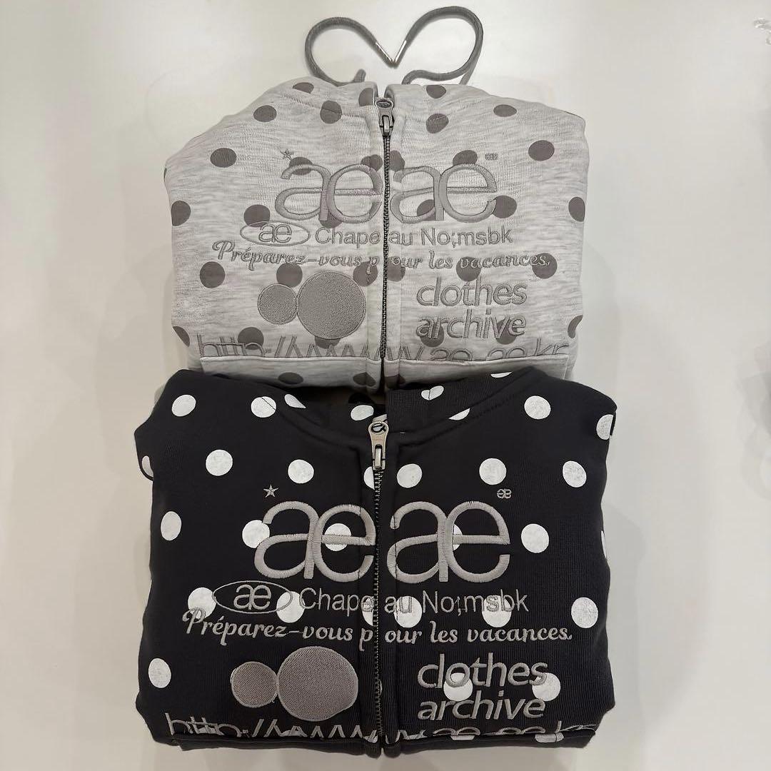 AEAE WEB LOGO CROP HOOD ZIP UP - メルカリ AEAE WEB LOGO CROP HOOD ZIP UP - メルカリ