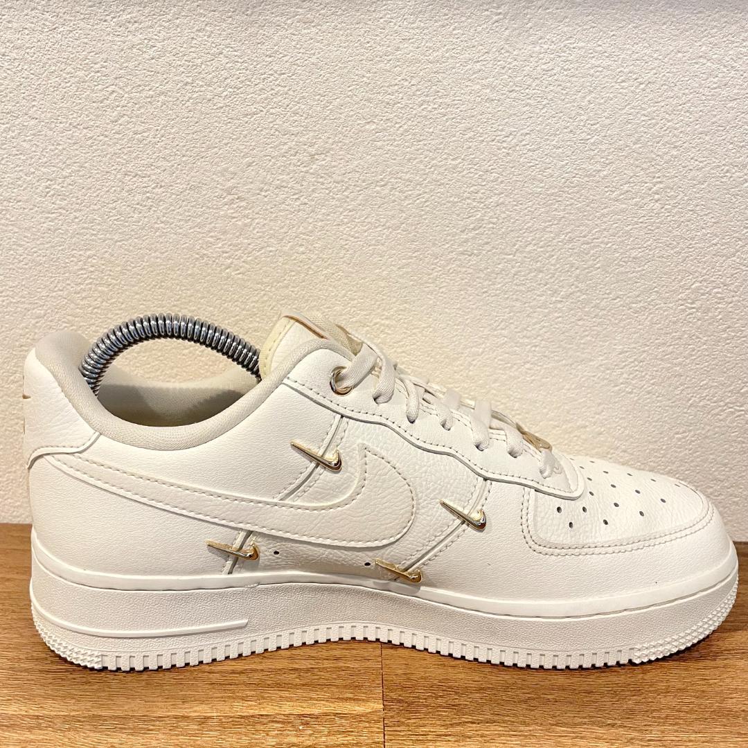 NIKE AIR FORCE 1 LOW '07 LX ナイキエアフォースワン