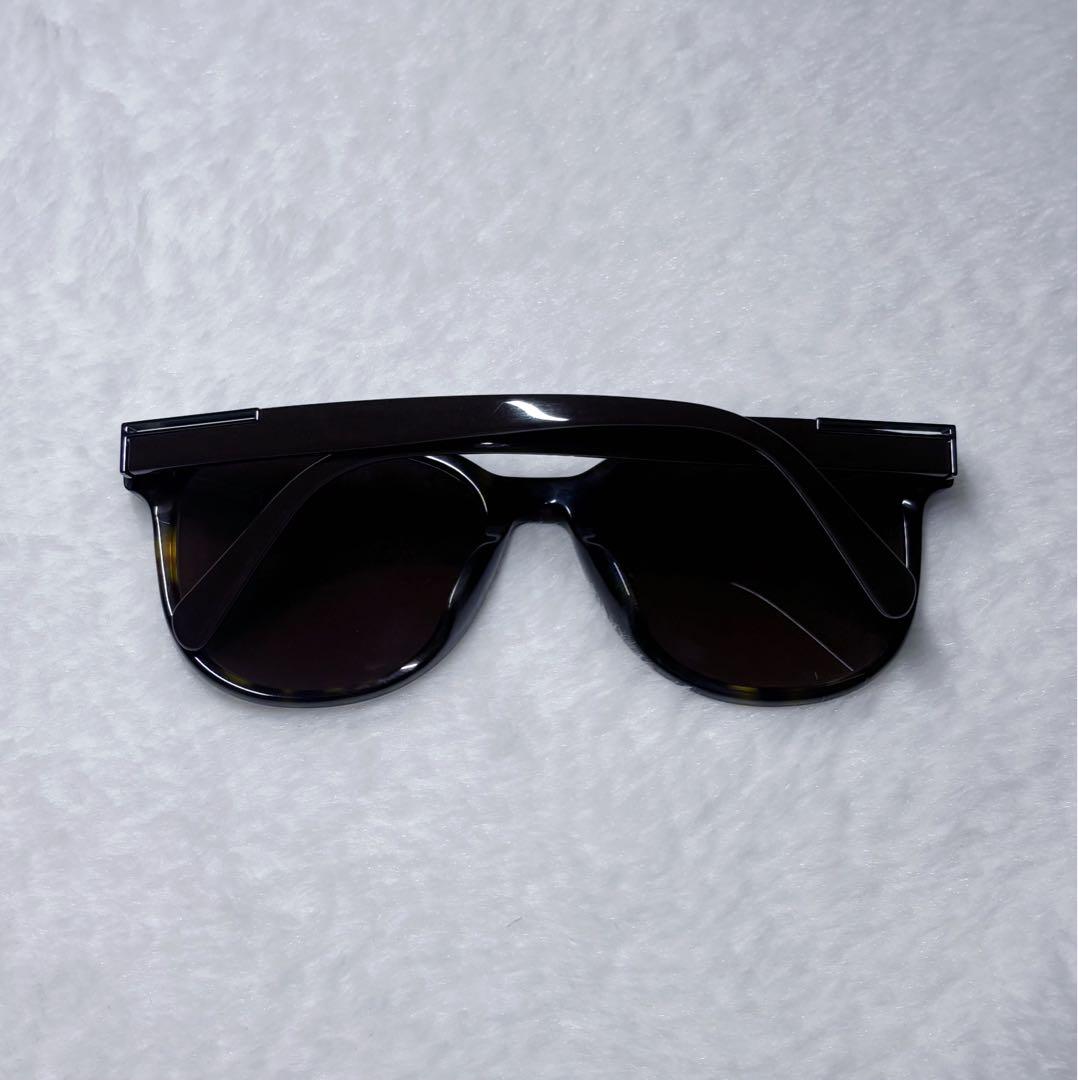 PRADA キャットアイサングラス ブラウンレンズ