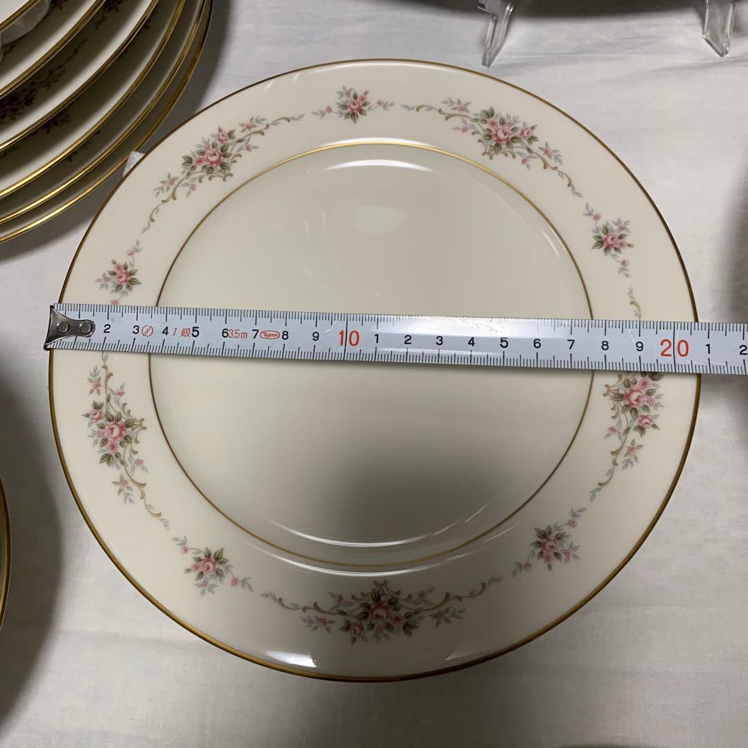 ノリタケ Nittoroyal アイボリー RC 日本製 食器セット 41点 ノリタケ Nittoroyal アイボリー RC 日本製 食器セット 41点