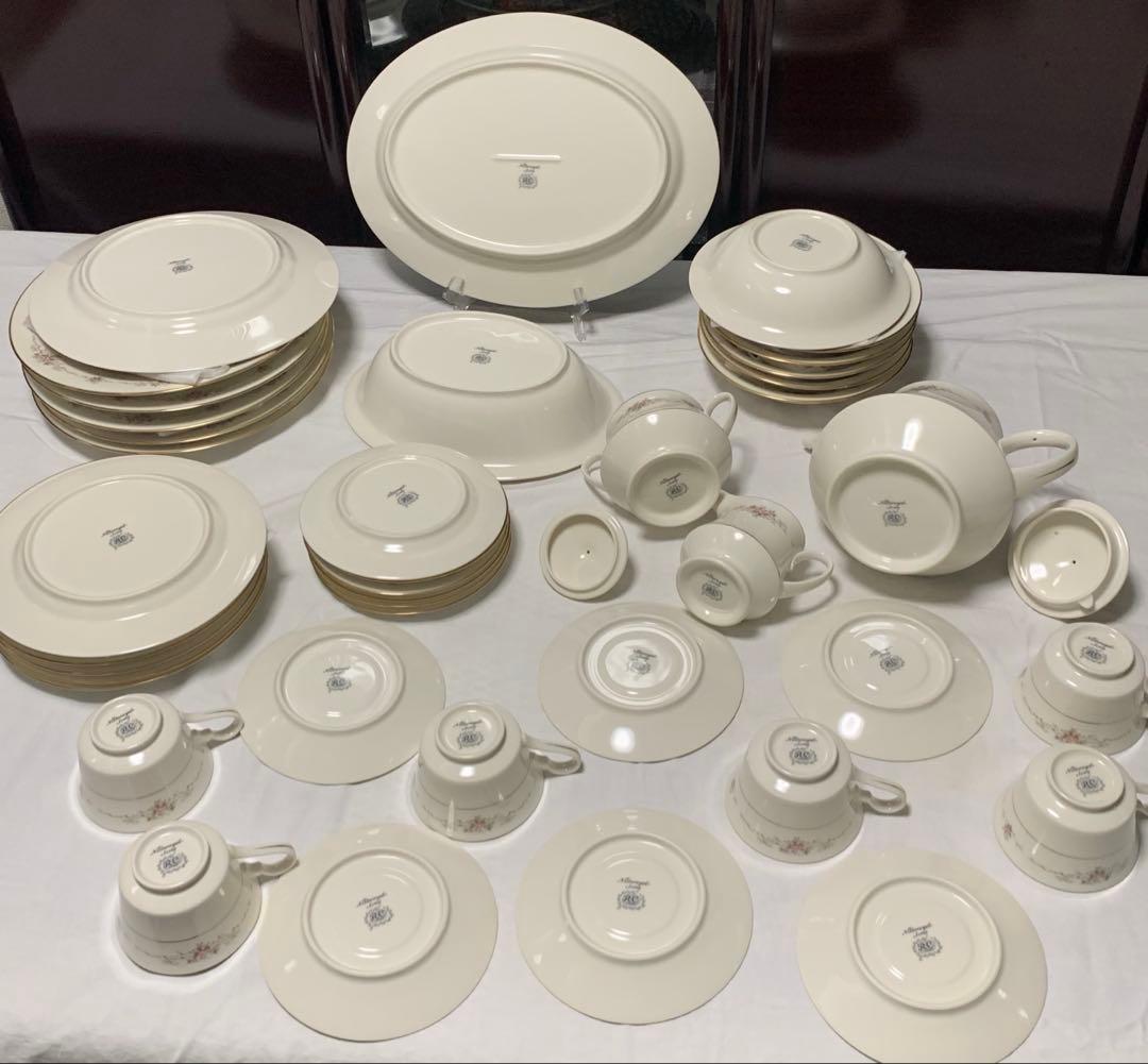 ノリタケ Nittoroyal アイボリー RC 日本製 食器セット 41点 ノリタケ Nittoroyal アイボリー RC 日本製 食器セット 41点