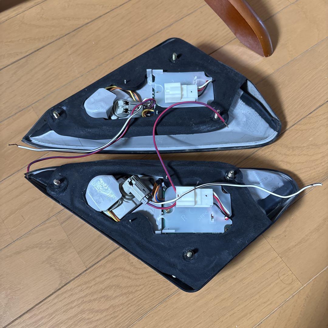 トヨタ セルシオ テールランプ左右
